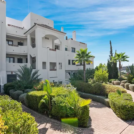 Sunset Golf Apartment *